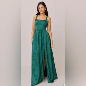 Revelry Classic Emerald Bouquet 7F73 Whitney Floral Bridesmaid Dress Unaltered